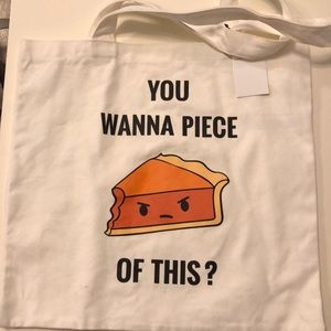 Tote bag